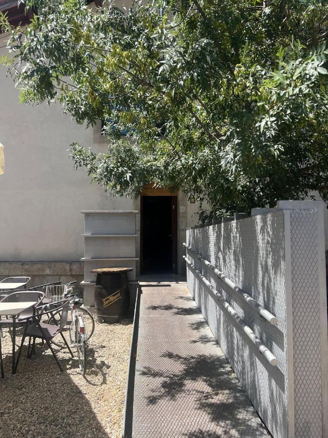 Albergue & Cafeteria Via De La Plata 헤바스 외부 사진